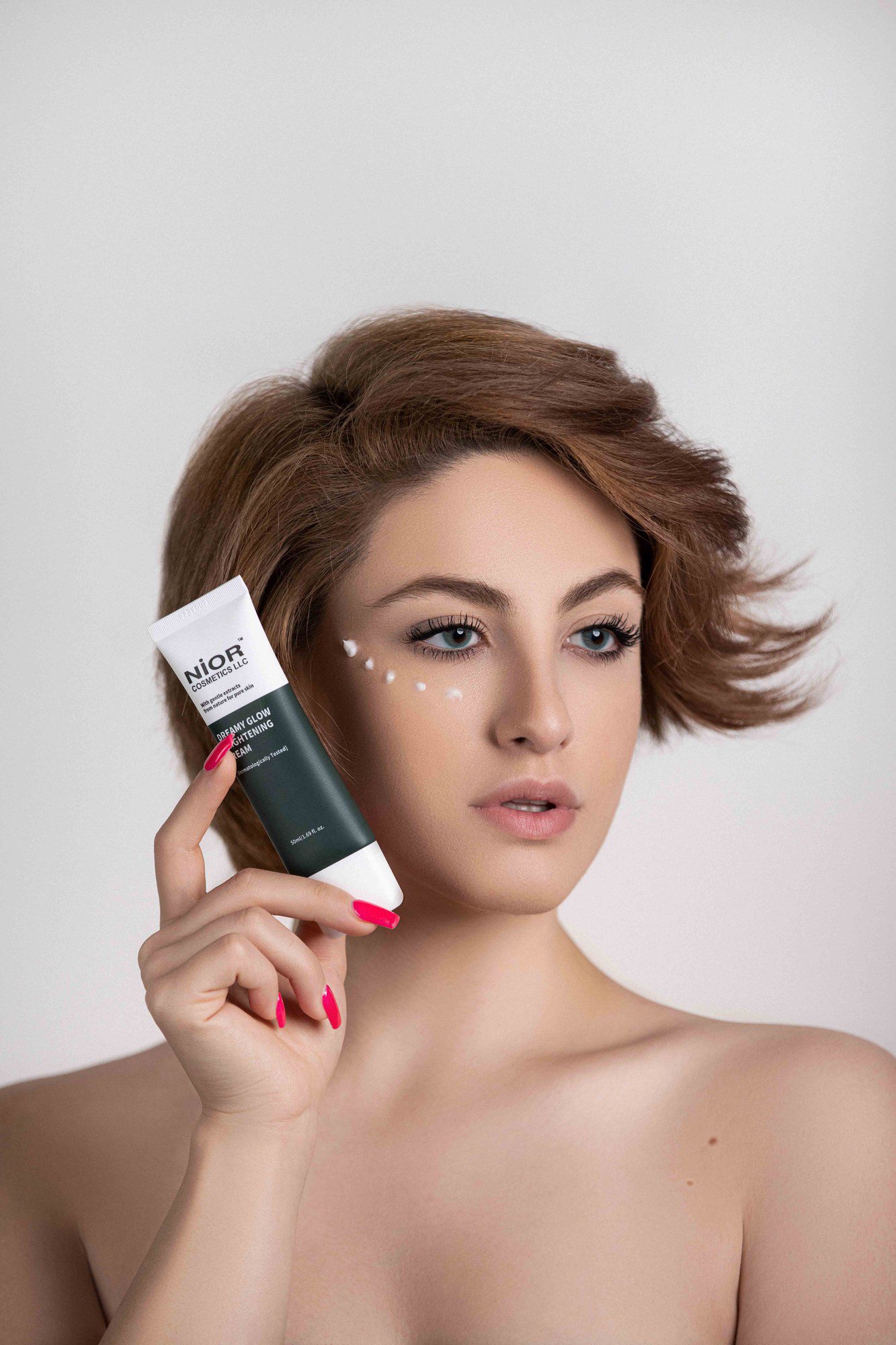 NIOR Cosmetics skincare product photography